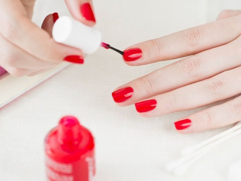 Benefits of doing gel nails at home