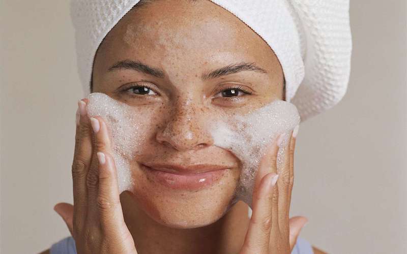 TOP 6 oily skin care face wash products you should try