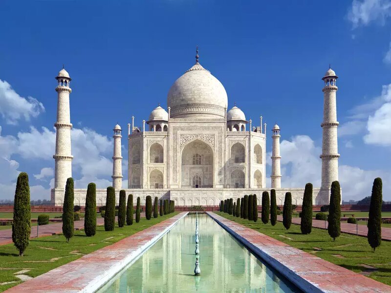 Tourist attractions in India - Taj Mahal, Agra